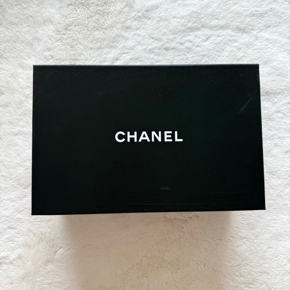 CHANEL shoe box Authentic